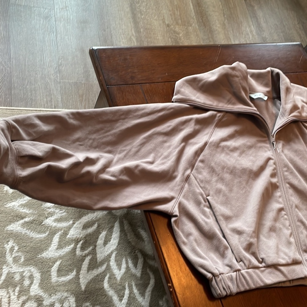 Women's FLX  Zipper Jacket size XL. Tan. Like new. Soft. - Picture 3 of 13